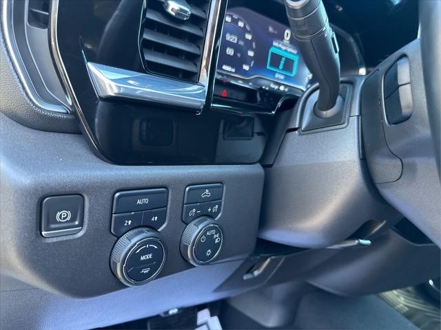 2023 Chevrolet Silverado 1500 4WD Crew Cab Short Bed LT with 2FL