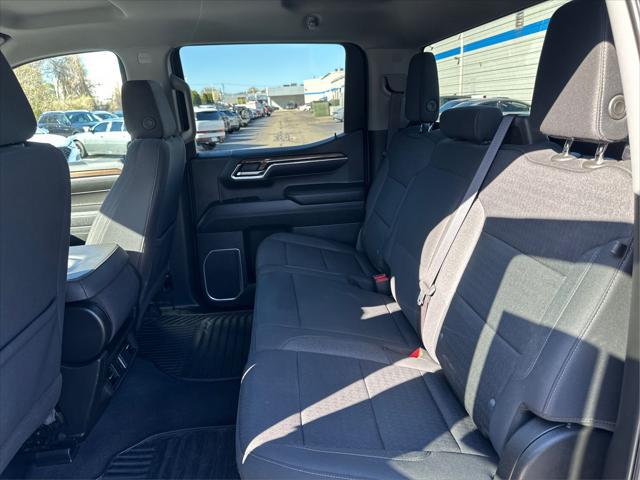 2023 Chevrolet Silverado 1500 4WD Crew Cab Short Bed LT with 2FL