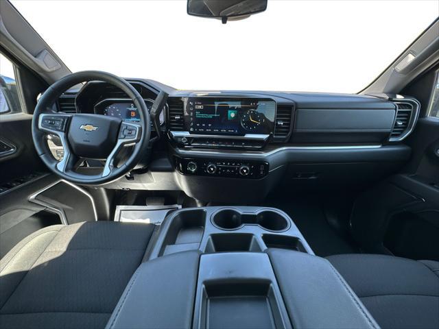 2023 Chevrolet Silverado 1500 4WD Crew Cab Short Bed LT with 2FL