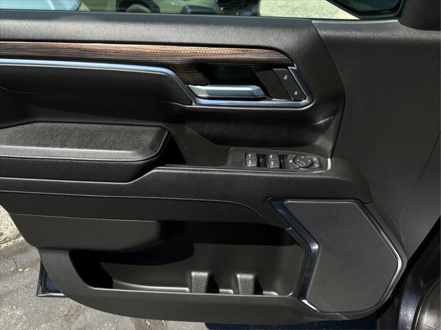 2023 Chevrolet Silverado 1500 4WD Crew Cab Short Bed LT with 2FL