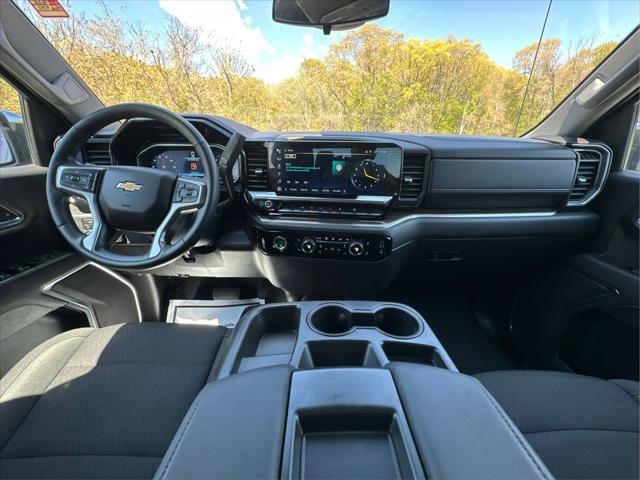 2023 Chevrolet Silverado 1500 4WD Crew Cab Short Bed LT with 2FL