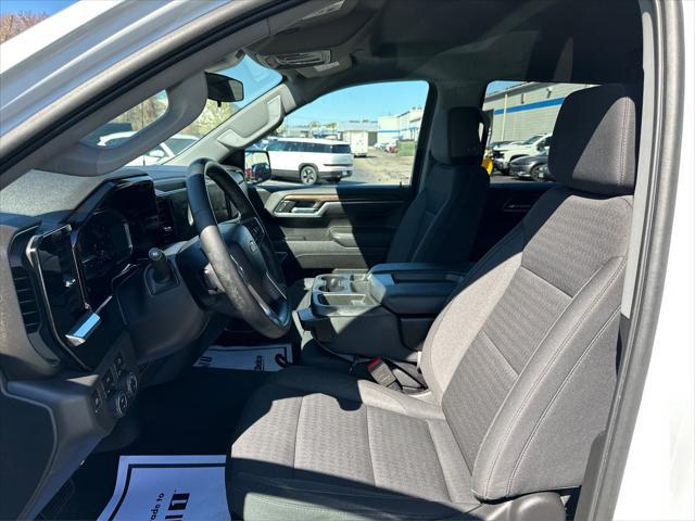 2023 Chevrolet Silverado 1500 4WD Crew Cab Short Bed LT with 2FL