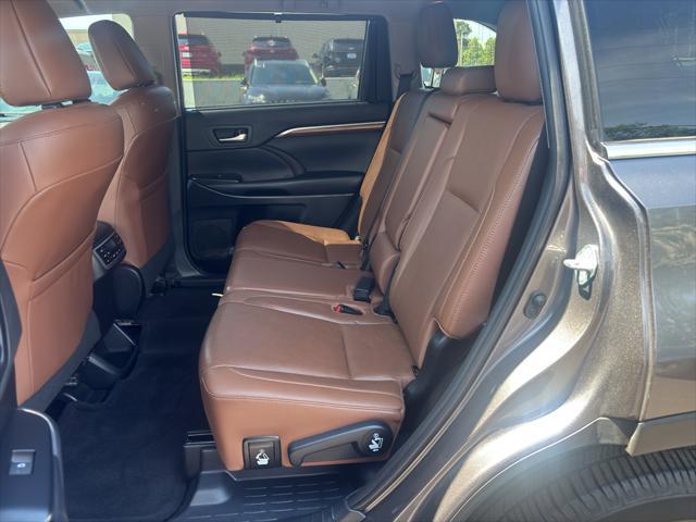 2019 Toyota Highlander Limited Platinum