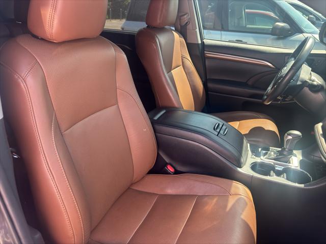 2019 Toyota Highlander Limited Platinum