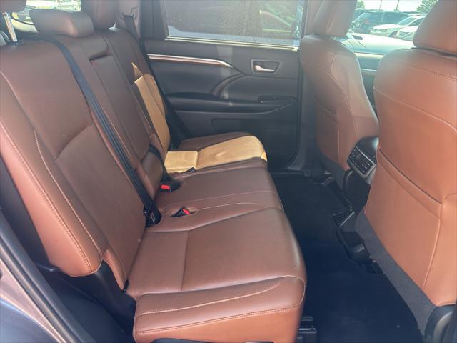 2019 Toyota Highlander Limited Platinum