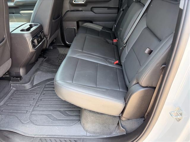 2024 GMC Sierra 1500 4WD Crew Cab Short Box SLT