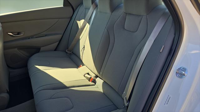 2026 Hyundai Elantra SE