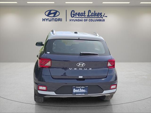2026 Hyundai Venue SEL w/Two-Tone Roof