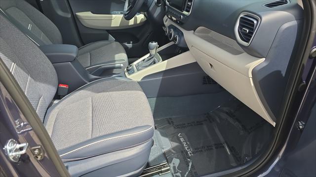 2026 Hyundai Venue SEL w/Two-Tone Roof