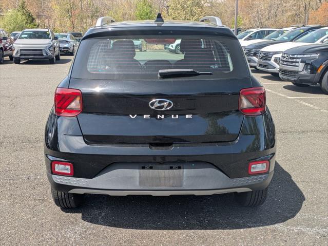 2022 Hyundai Venue SEL