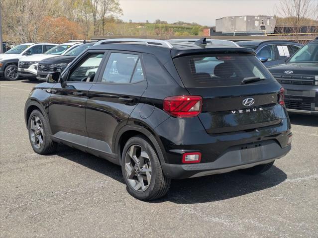 2022 Hyundai Venue SEL