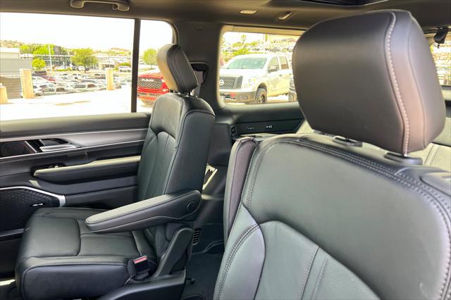 2026 Jeep Grand Wagoneer 4x4