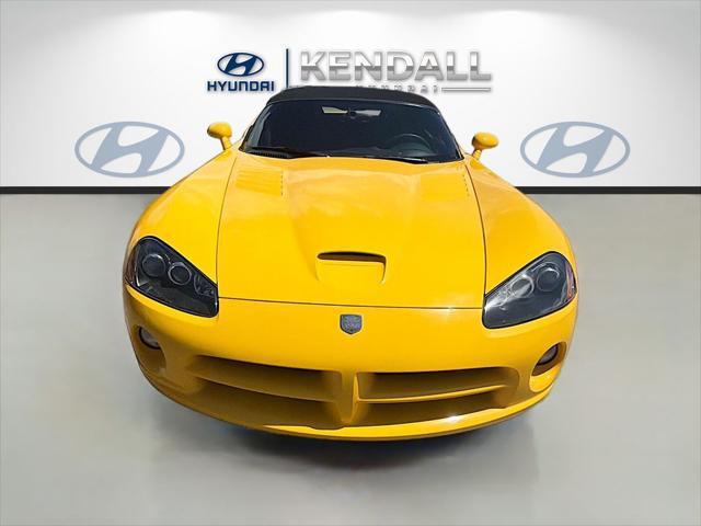 2005 Dodge Viper SRT10