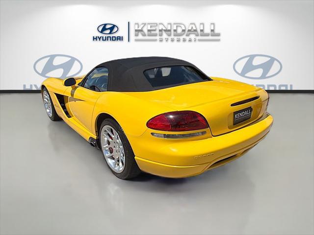 2005 Dodge Viper SRT10