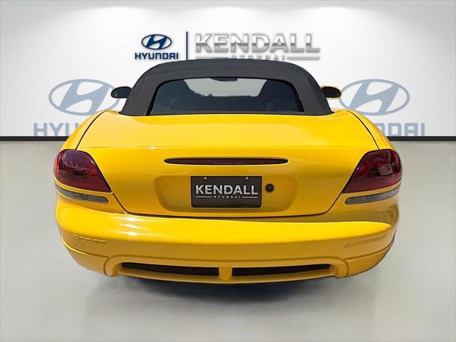 2005 Dodge Viper SRT10