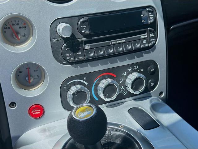 2005 Dodge Viper SRT10