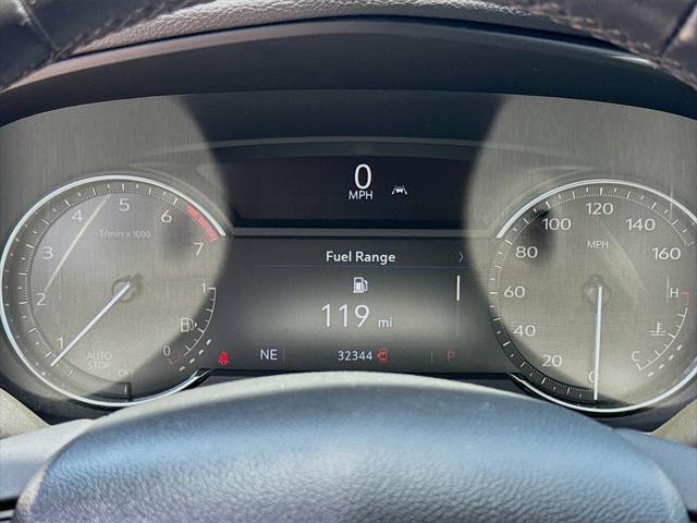 2023 Cadillac XT4 FWD Premium Luxury