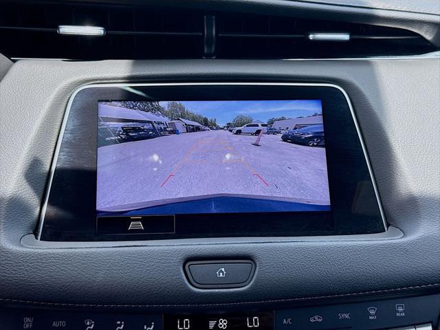 2023 Cadillac XT4 FWD Premium Luxury