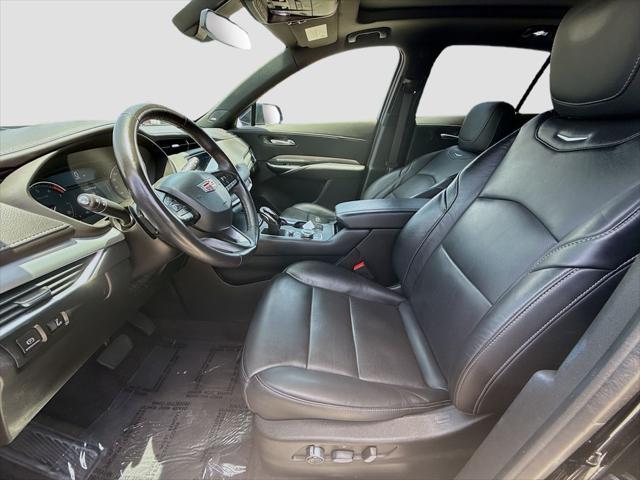 2023 Cadillac XT4 FWD Premium Luxury