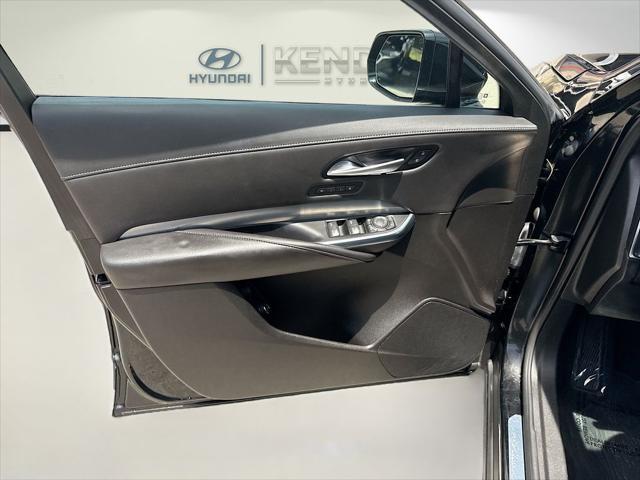 2023 Cadillac XT4 FWD Premium Luxury