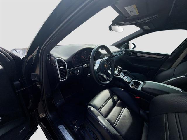 2023 Porsche Cayenne Platinum Edition