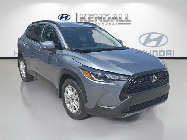 2024 Toyota Corolla Cross LE for sale in MIAMI, FL