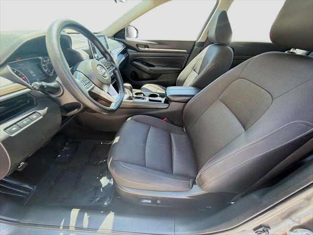 2023 Nissan Altima SV FWD
