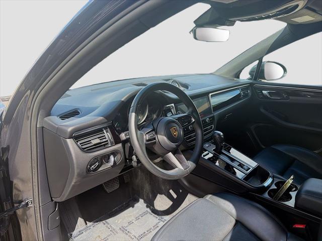 2023 Porsche Macan Base