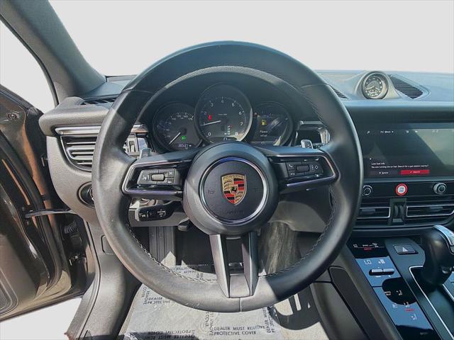 2023 Porsche Macan Base
