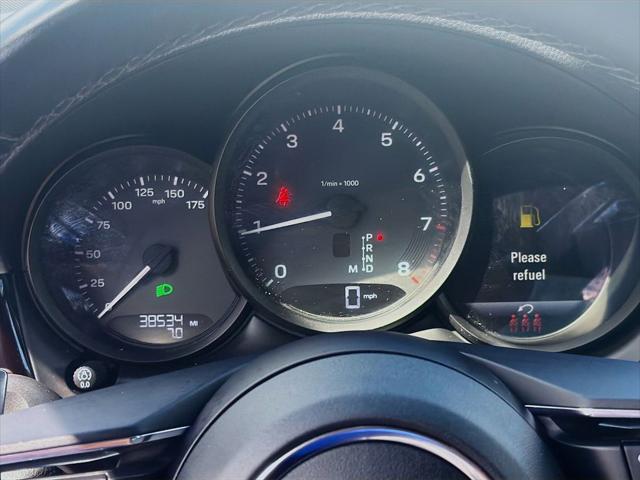 2023 Porsche Macan Base