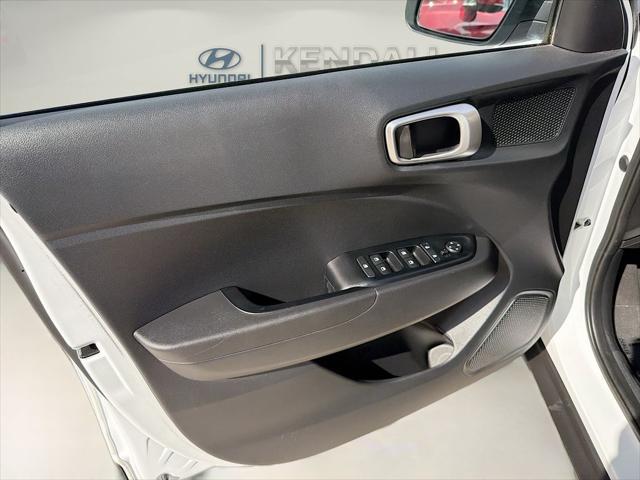 2022 Hyundai Venue SE