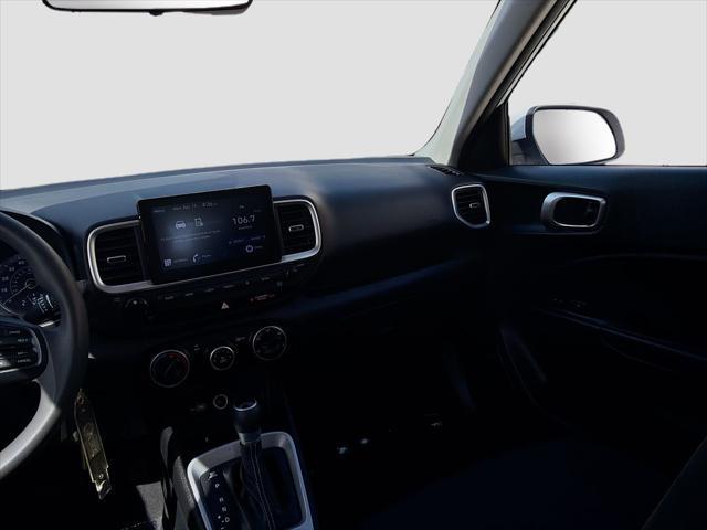 2022 Hyundai Venue SE