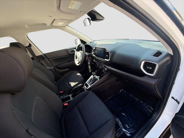 2022 Hyundai Venue SE