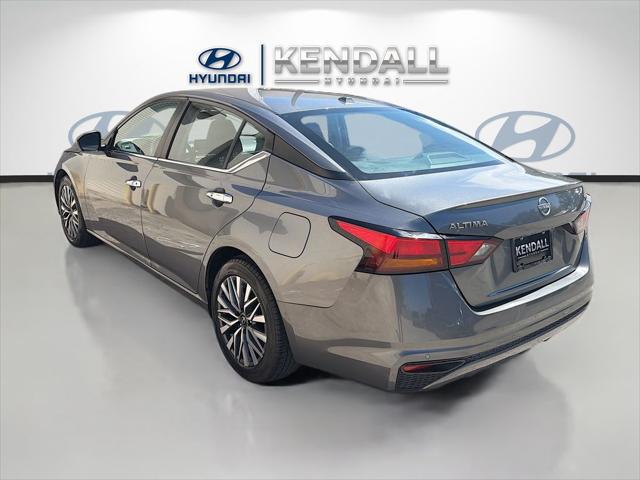 2023 Nissan Altima SV FWD