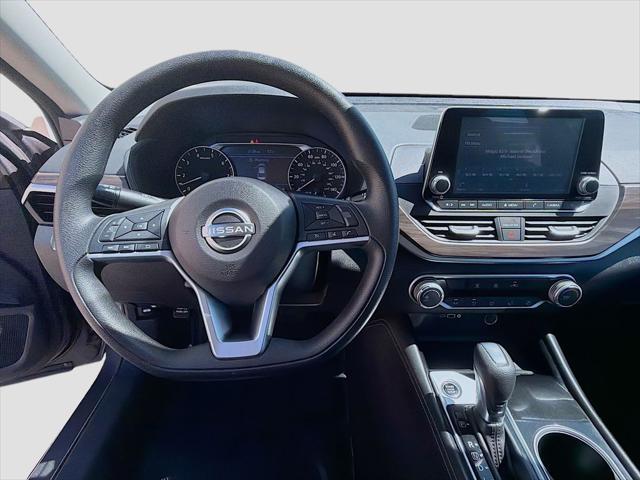 2023 Nissan Altima SV FWD