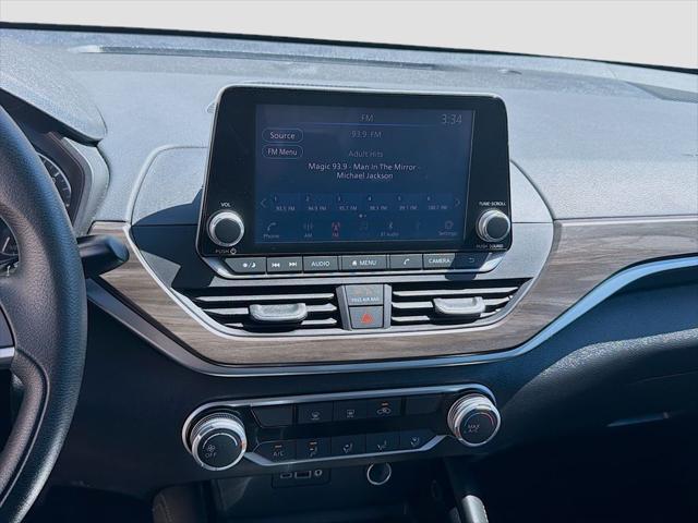 2023 Nissan Altima SV FWD