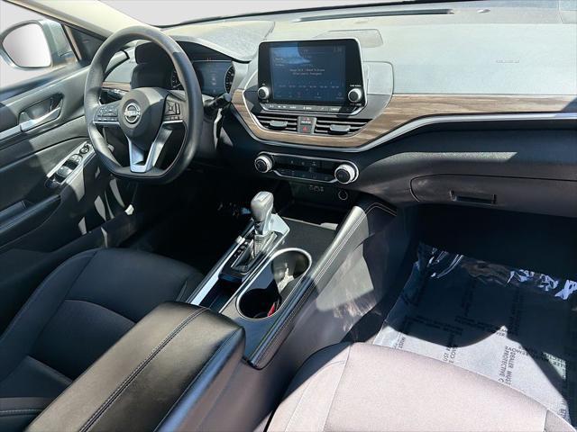 2023 Nissan Altima SV FWD