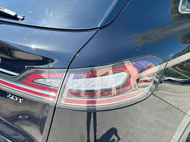 2020 Lincoln Nautilus Standard