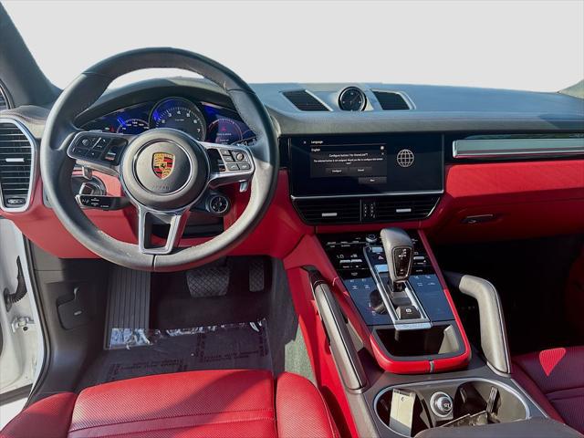 2023 Porsche Cayenne Platinum Edition