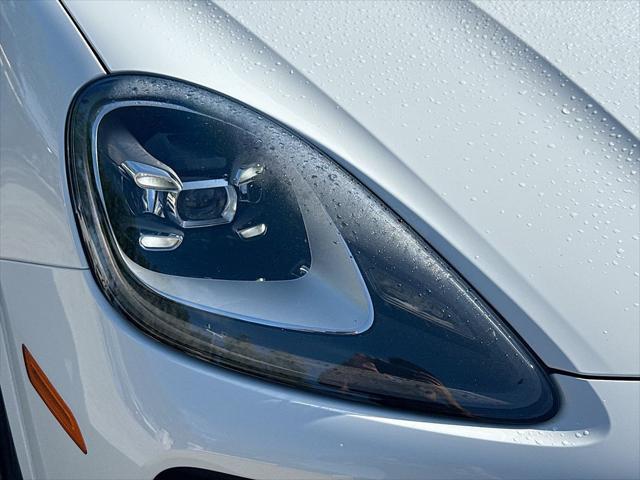 2023 Porsche Cayenne Platinum Edition