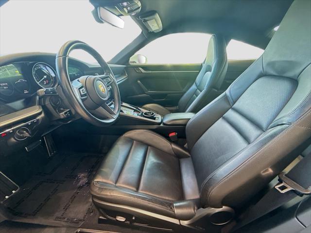 2021 Porsche 911 Carrera