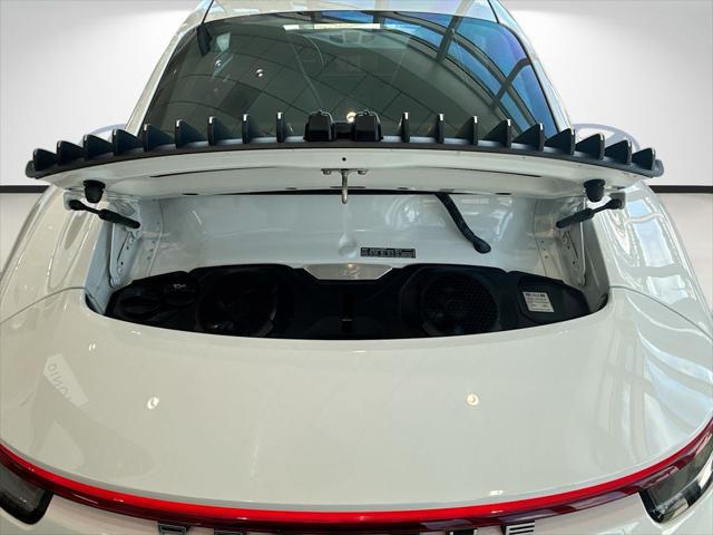 2021 Porsche 911 Carrera
