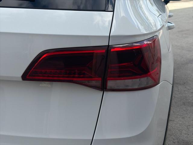 2022 Volkswagen Taos 1.5T SE