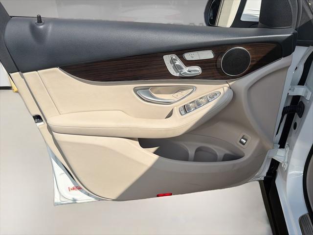 2022 Mercedes-Benz GLC SUV