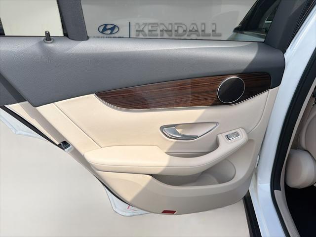 2022 Mercedes-Benz GLC SUV