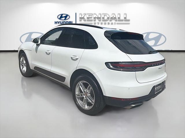 2021 Porsche Macan Base