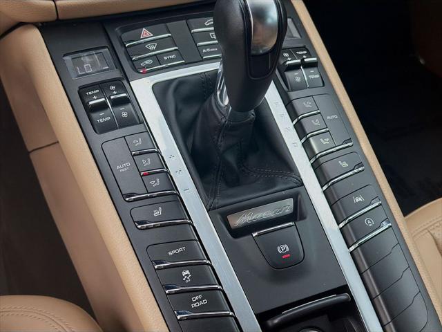 2021 Porsche Macan Base