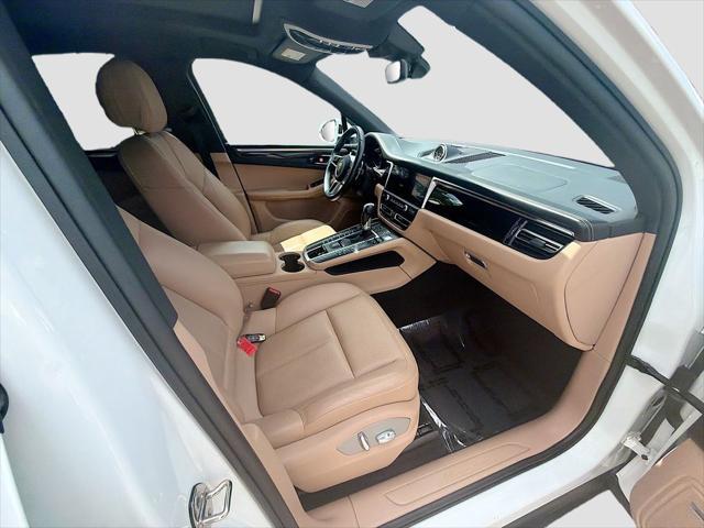 2021 Porsche Macan Base