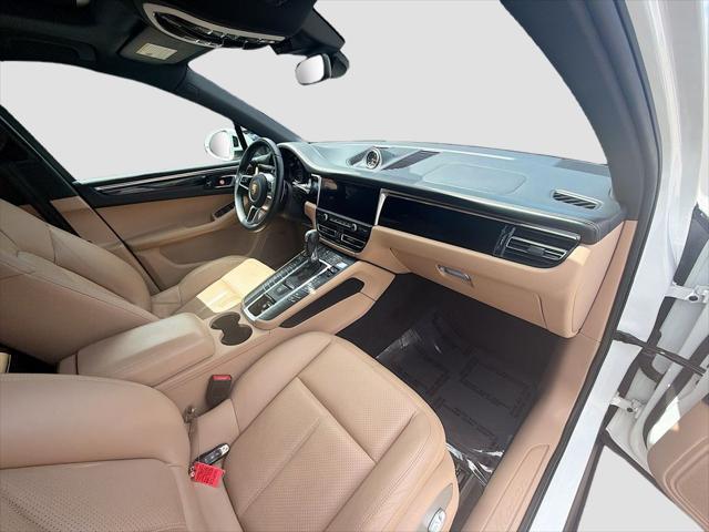 2021 Porsche Macan Base