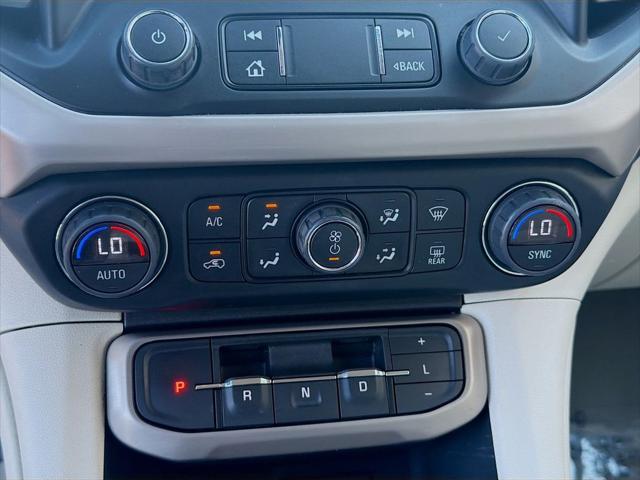 2023 GMC Acadia AWD Denali